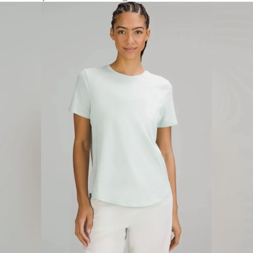 Lululemon Love Crew Size‎ 2
